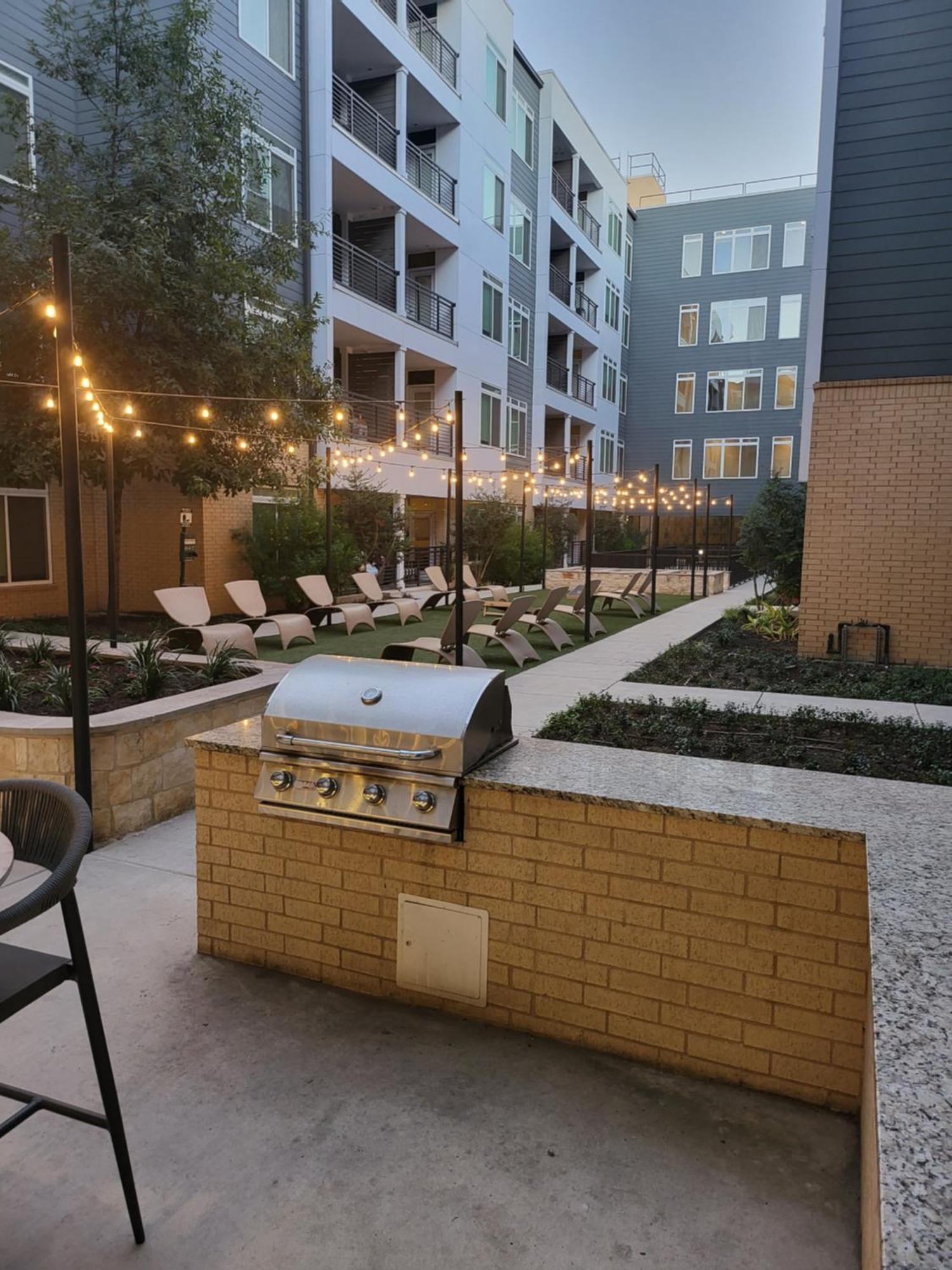 Beautiful Condo On Riverwalk W King Ste Free Parking Pet Friendly Centrally Located On The Riverwalk San Antonio Exterior photo