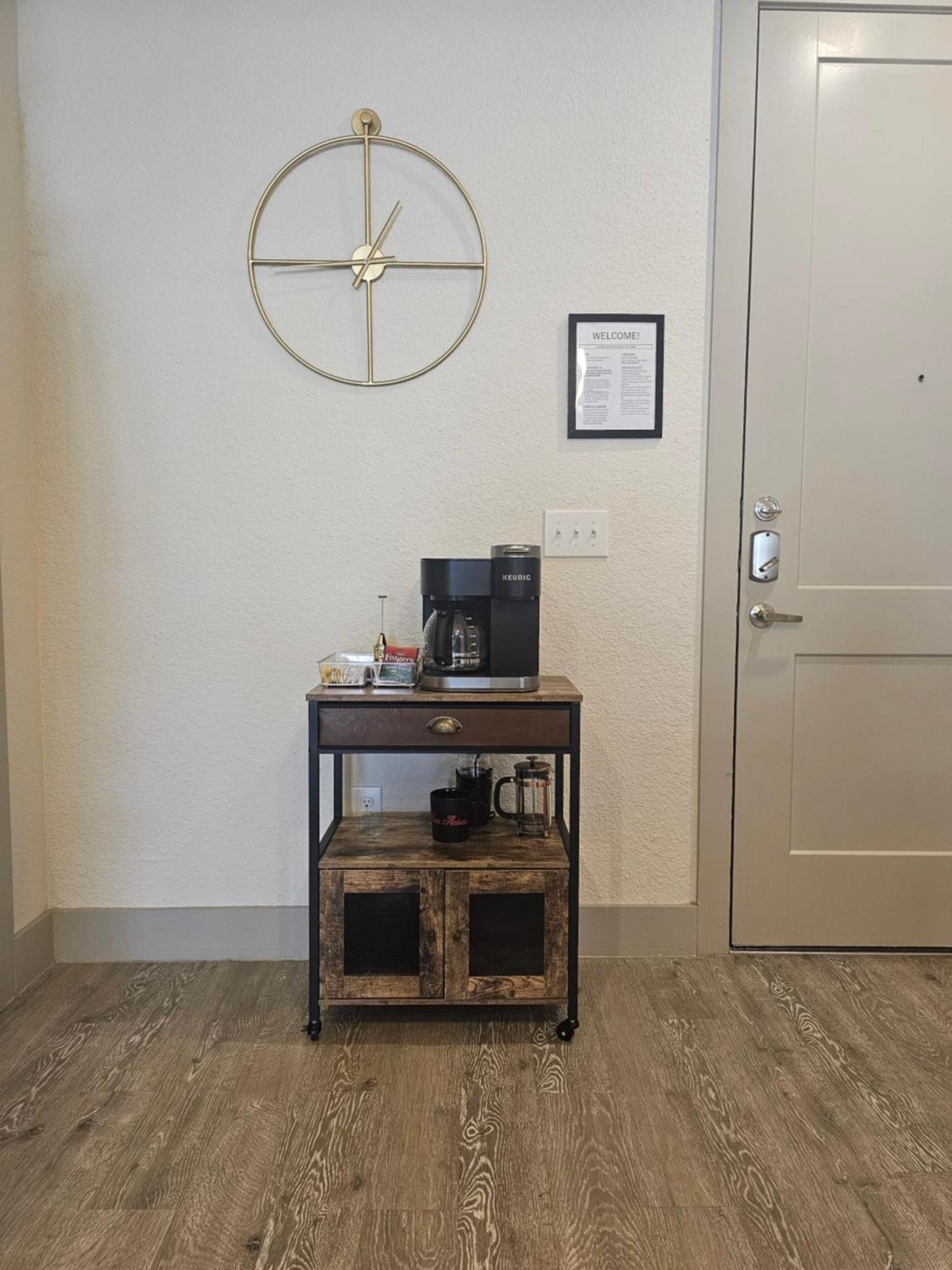 Beautiful Condo On Riverwalk W King Ste Free Parking Pet Friendly Centrally Located On The Riverwalk San Antonio Exterior photo